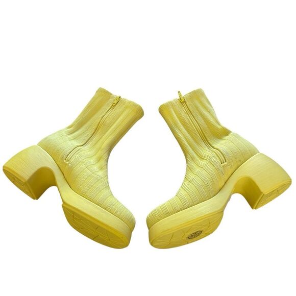 Camper Thelma chunky platform sock boots, Yellow,NWOT Flaw dirt spots, Size 7.5 - Picture 4 of 16